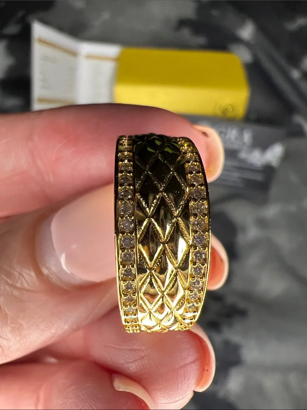 Gold Lattice Pattern Band Ring - GRA Moissanite